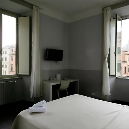 Konukevi Dm69 - Termini Monti Crossroads 4*