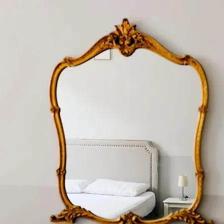 Dm69 - Termini Monti Crossroads Konukevi 4*