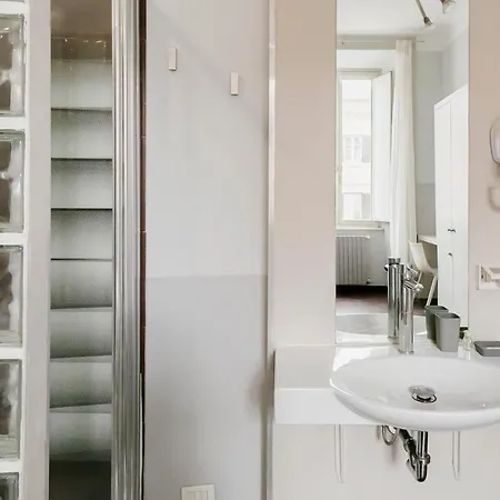 Dm69 - Termini Monti Crossroads 4* Roma