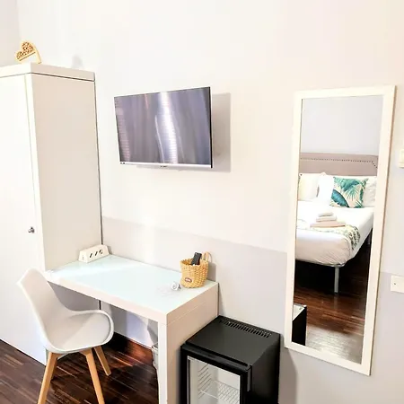 Konukevi Dm69 - Termini Monti Crossroads 4*