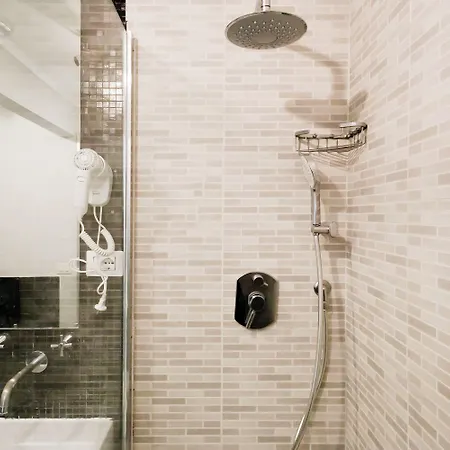 Konukevi Dm69 - Termini Monti Crossroads Roma