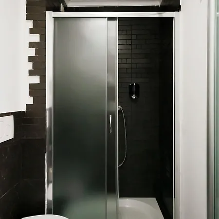 Konukevi Dm69 - Termini Monti Crossroads Roma